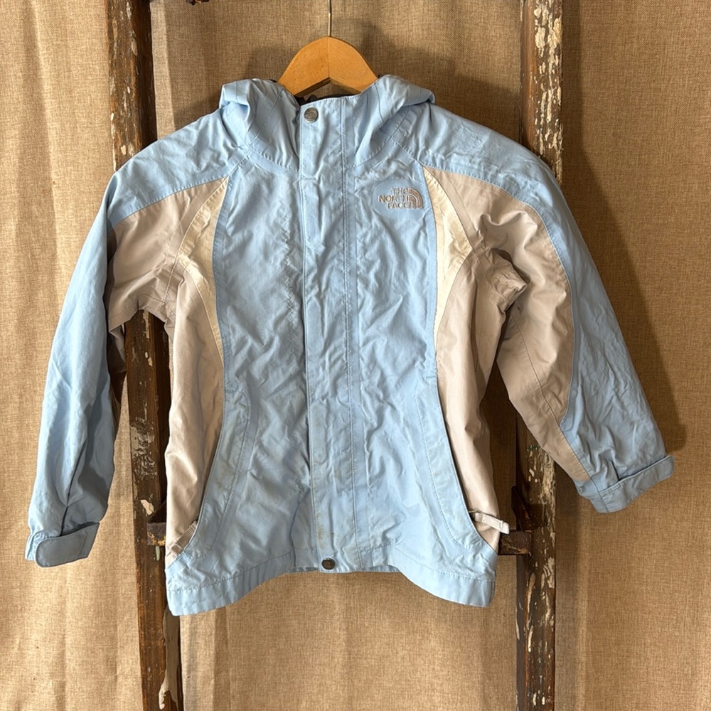 The North Face HyVent winter snow ski coat